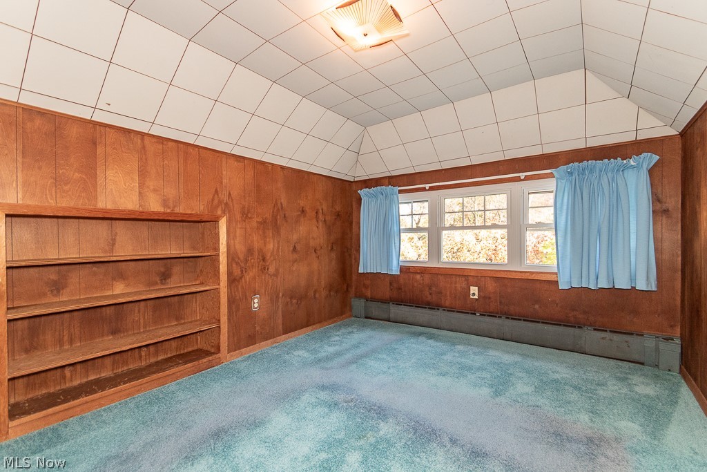 22460 Edgecliff Drive Euclid OH 44123