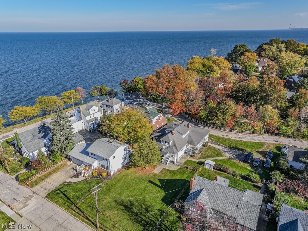 22460 Edgecliff Drive Euclid OH 44123