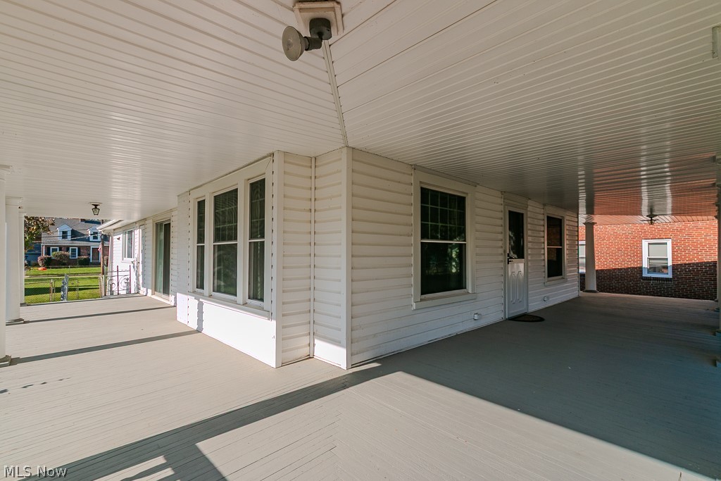 22460 Edgecliff Drive Euclid OH 44123
