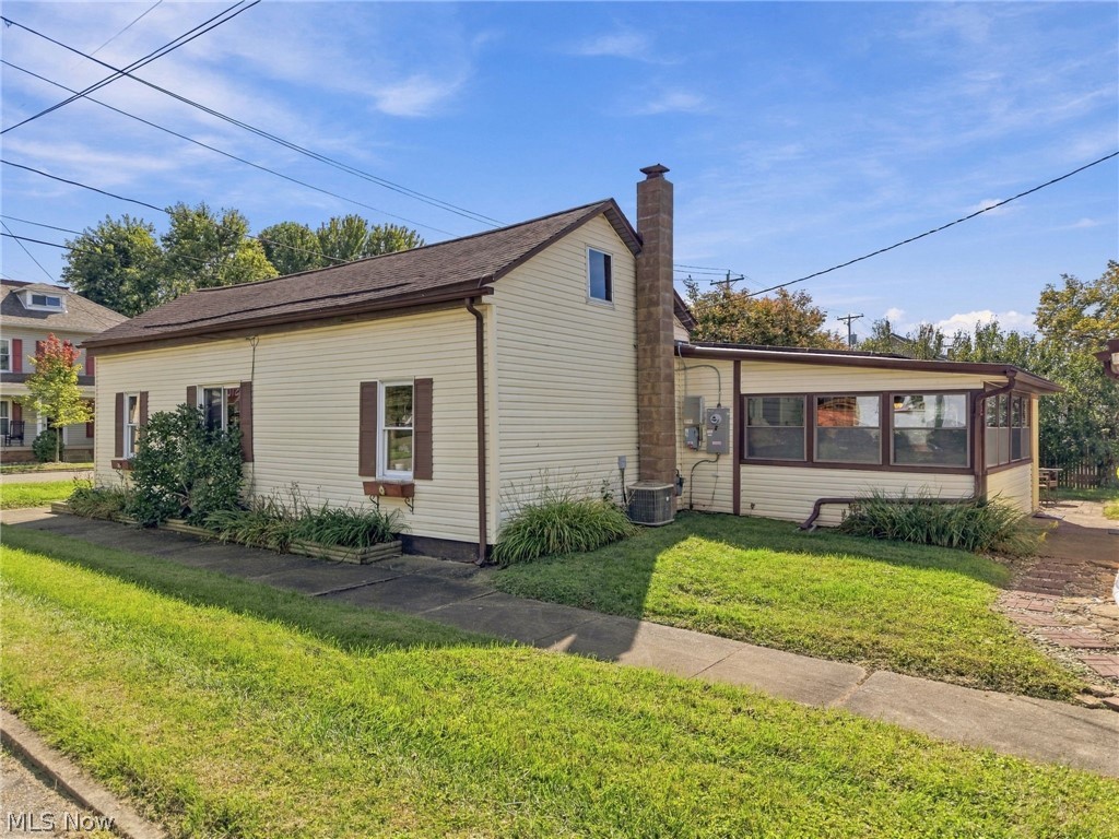 185 Brady Street Magnolia OH 44643