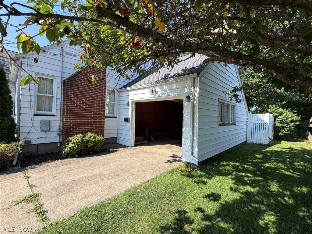 605 Allen Avenue Ashtabula OH 44004