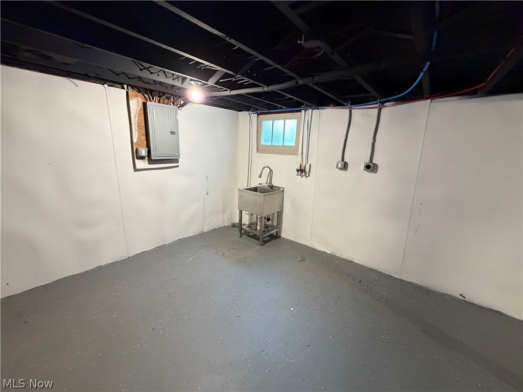 3874 W 132nd Street Cleveland OH 44111