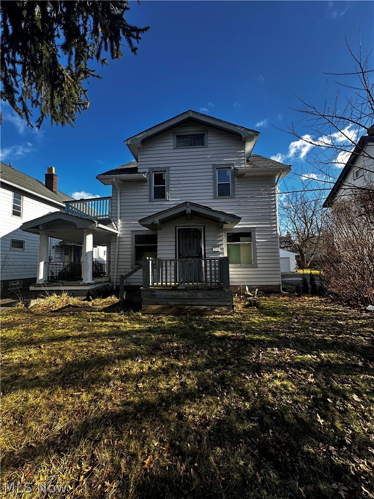 2083 N Taylor Road Cleveland Heights OH 44112