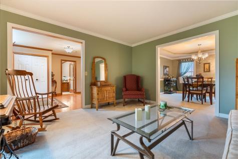 6633 Olde Stone Circle NE Canton OH 44721