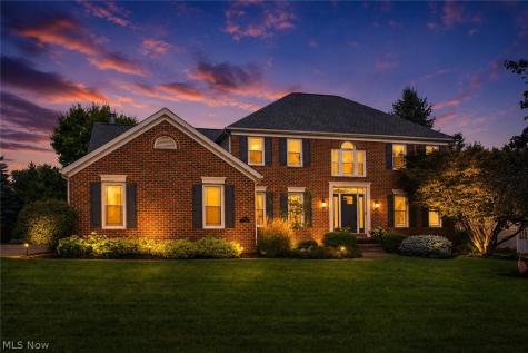 6633 Olde Stone Circle NE Canton OH 44721