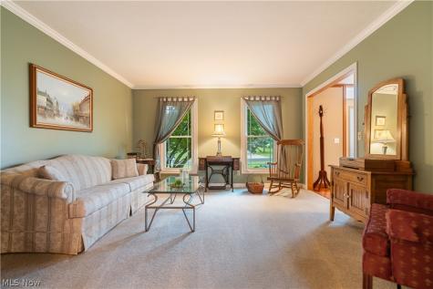 6633 Olde Stone Circle NE Canton OH 44721