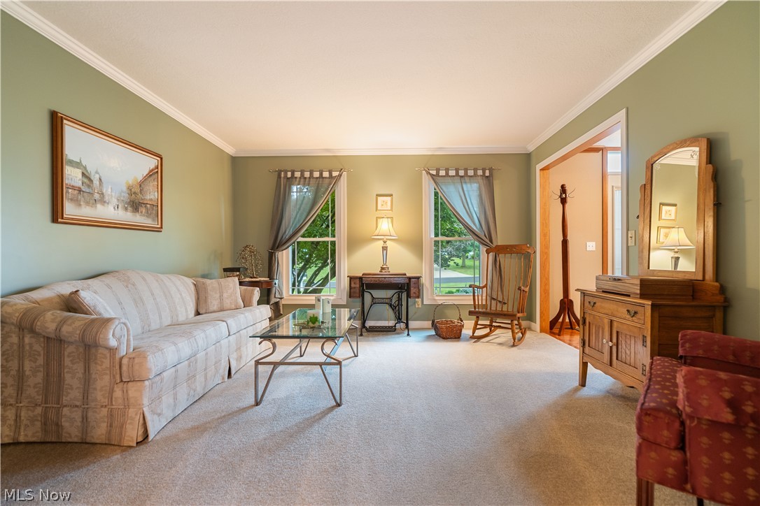 6633 Olde Stone Circle NE Canton OH 44721