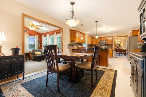 6633 Olde Stone Circle NE Canton OH 44721