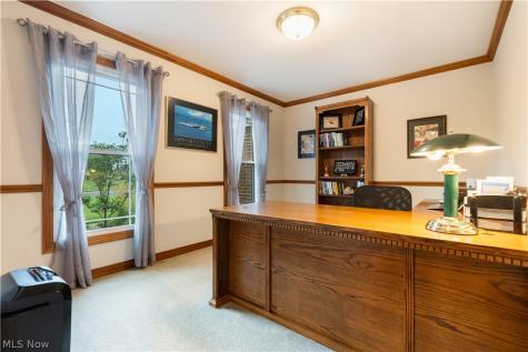 6633 Olde Stone Circle NE Canton OH 44721
