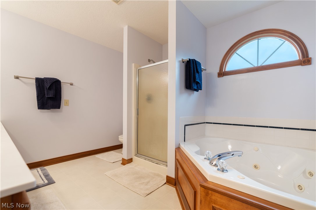6633 Olde Stone Circle NE Canton OH 44721