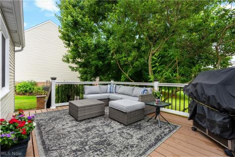 6633 Olde Stone Circle NE Canton OH 44721