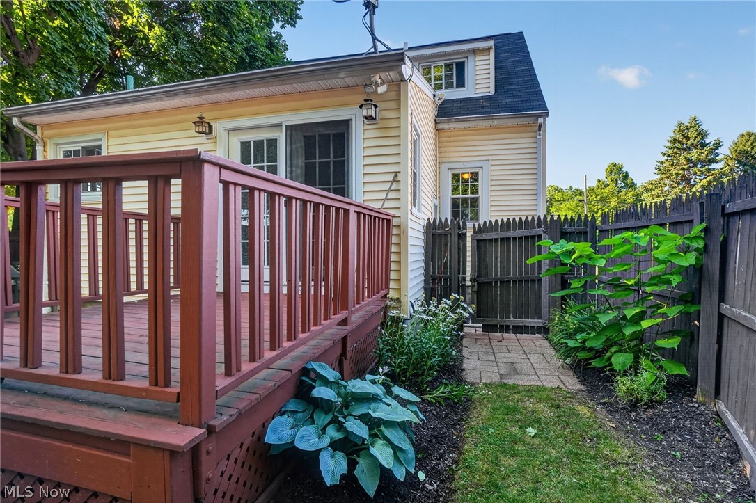 3912 Lake Road W Saybrook OH 44004