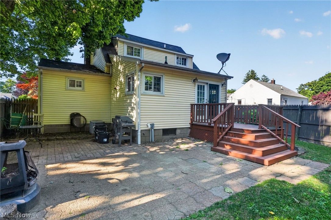 3912 Lake Road W Saybrook OH 44004