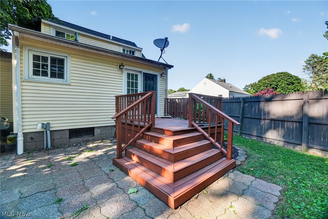 3912 Lake Road W Saybrook OH 44004