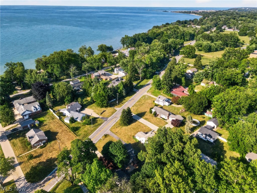 3912 Lake Road W Saybrook OH 44004