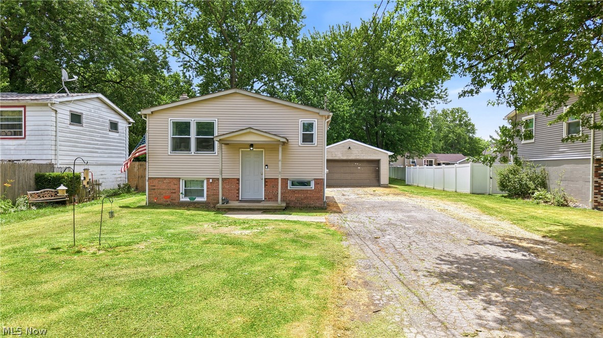 64 Morningside Road Niles OH 44446