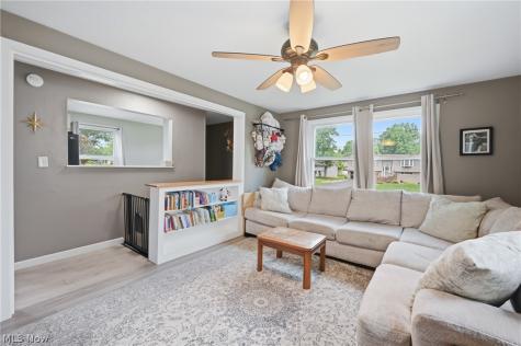 64 Morningside Road Niles OH 44446