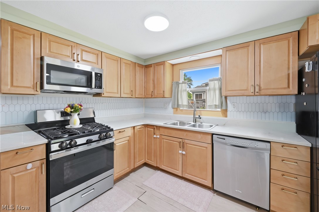 64 Morningside Road Niles OH 44446