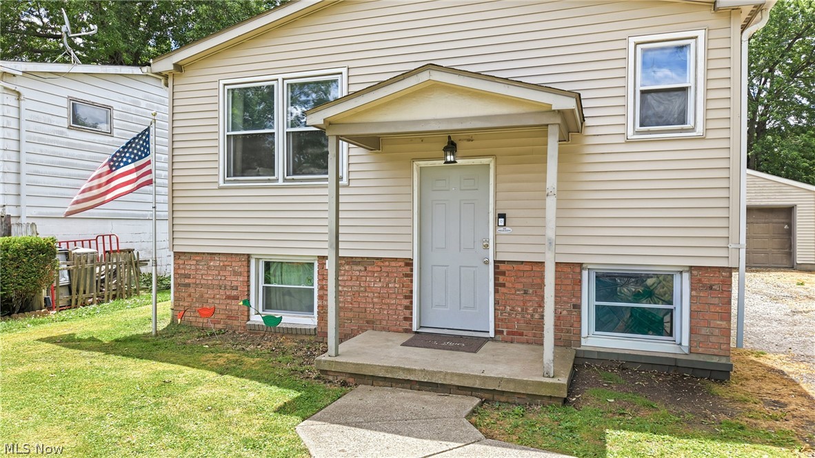 64 Morningside Road Niles OH 44446