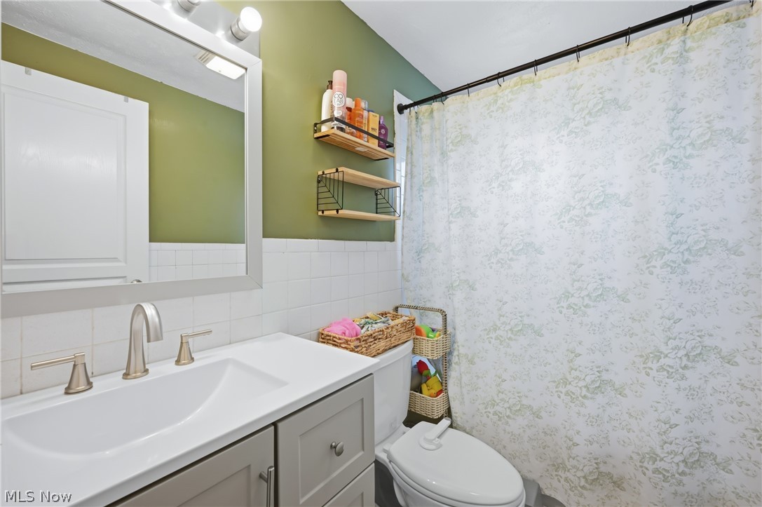 64 Morningside Road Niles OH 44446