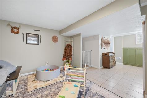 64 Morningside Road Niles OH 44446