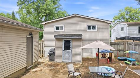 64 Morningside Road Niles OH 44446