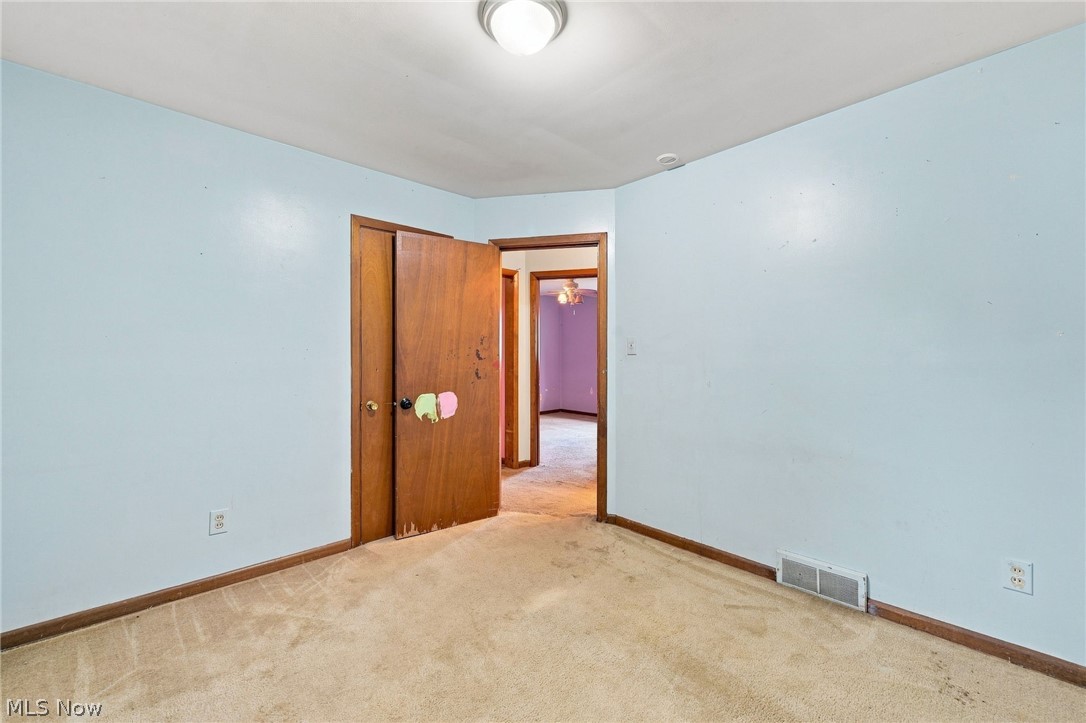 71 23rd Street NW Barberton OH 44203