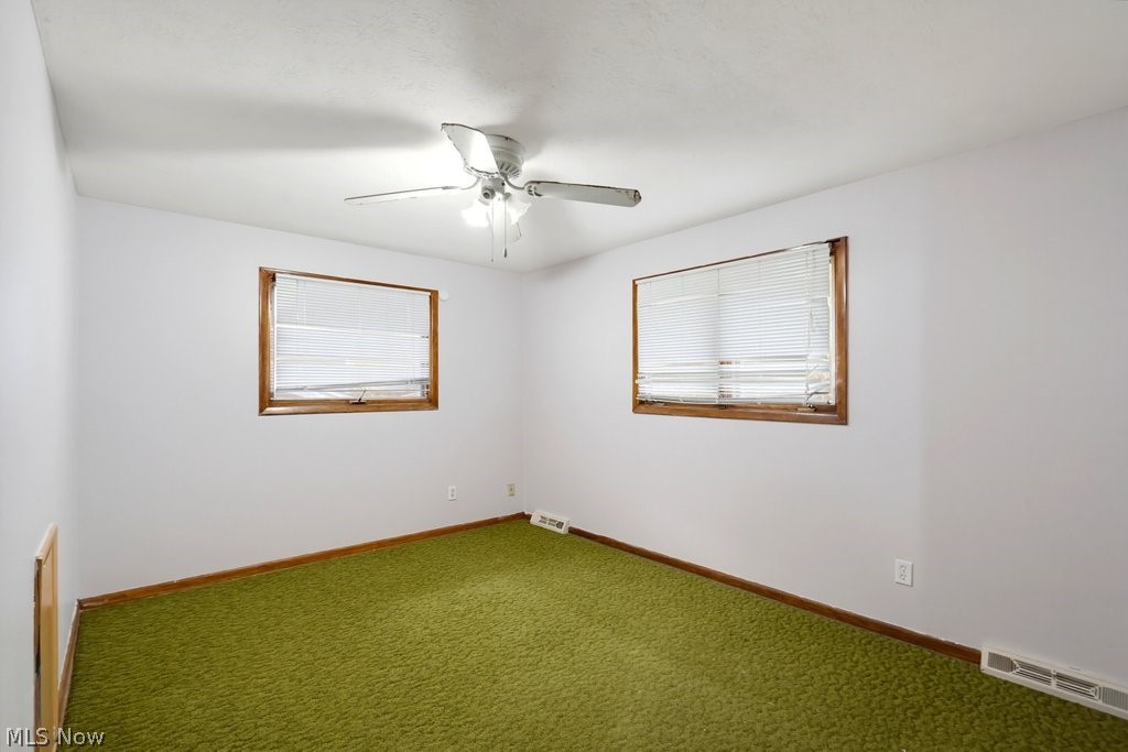 2207 Oaklawn Drive Parma OH 44134