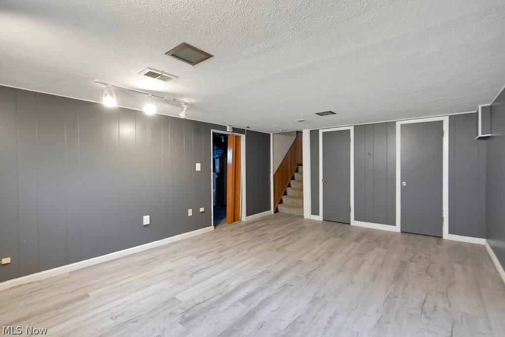 2207 Oaklawn Drive Parma OH 44134