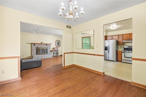 364 Garner Drive Mogadore OH 44260