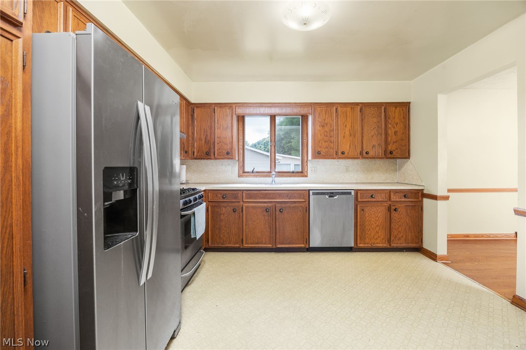 364 Garner Drive Mogadore OH 44260