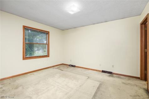 364 Garner Drive Mogadore OH 44260
