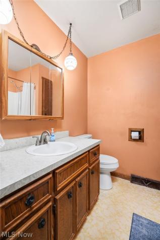 364 Garner Drive Mogadore OH 44260