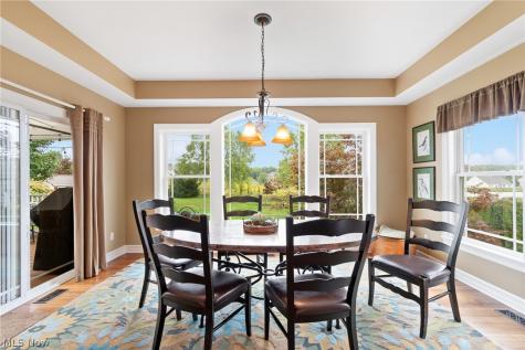 727 Walden Reserve Boulevard Hinckley OH 44233