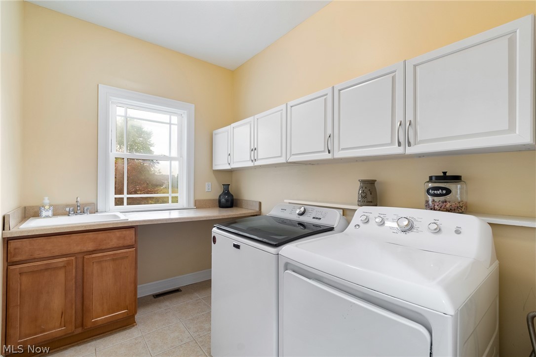 727 Walden Reserve Boulevard Hinckley OH 44233