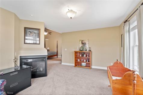 727 Walden Reserve Boulevard Hinckley OH 44233