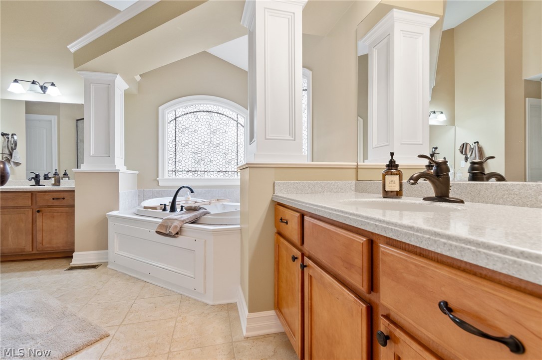 727 Walden Reserve Boulevard Hinckley OH 44233