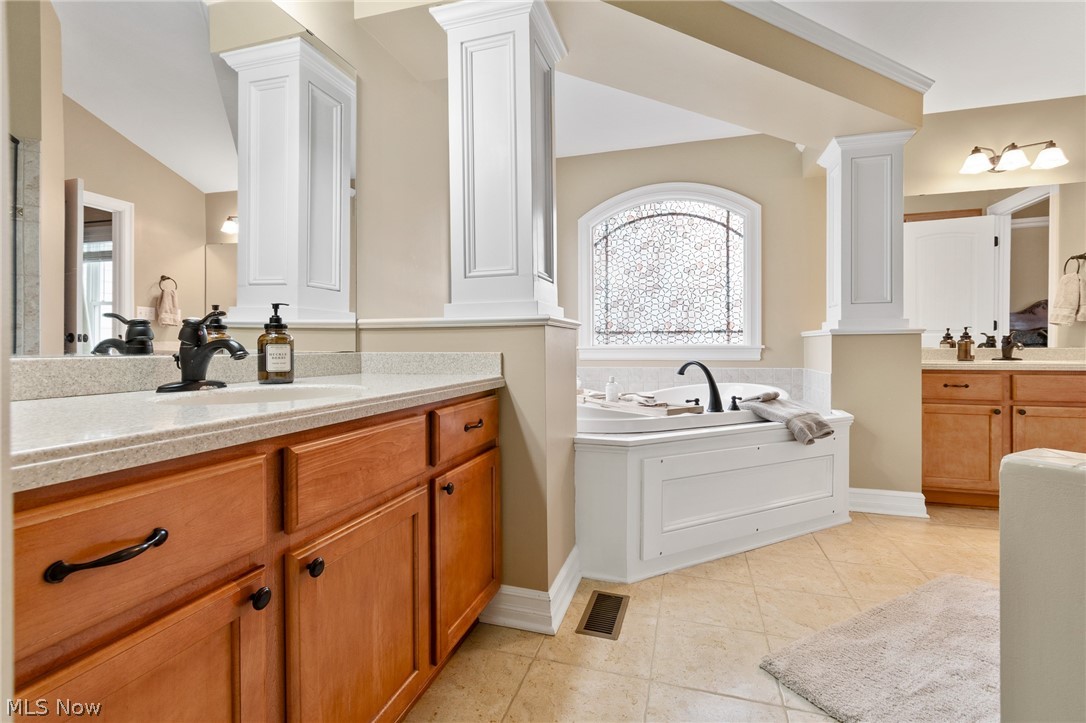 727 Walden Reserve Boulevard Hinckley OH 44233