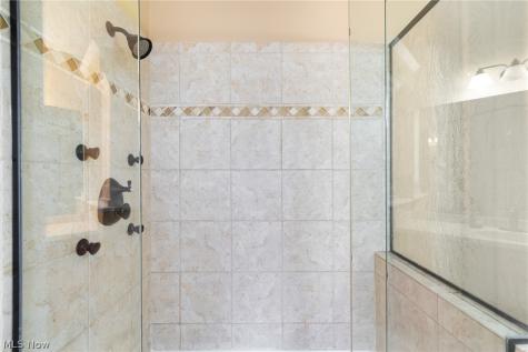 727 Walden Reserve Boulevard Hinckley OH 44233