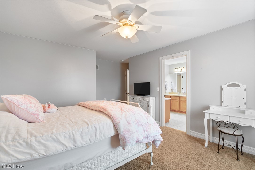 727 Walden Reserve Boulevard Hinckley OH 44233