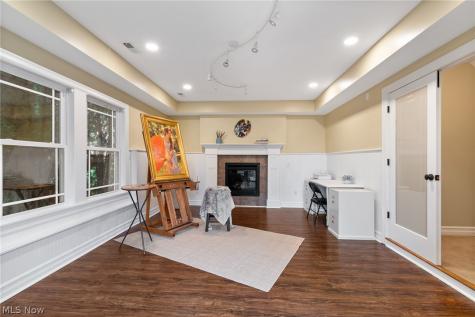 727 Walden Reserve Boulevard Hinckley OH 44233