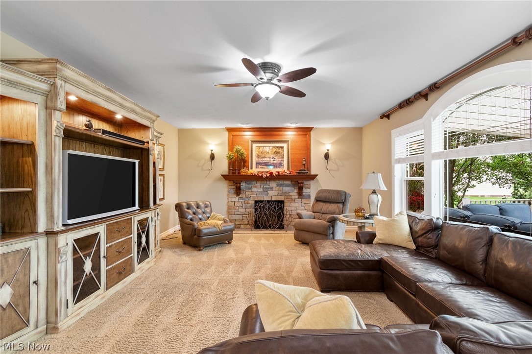 727 Walden Reserve Boulevard Hinckley OH 44233