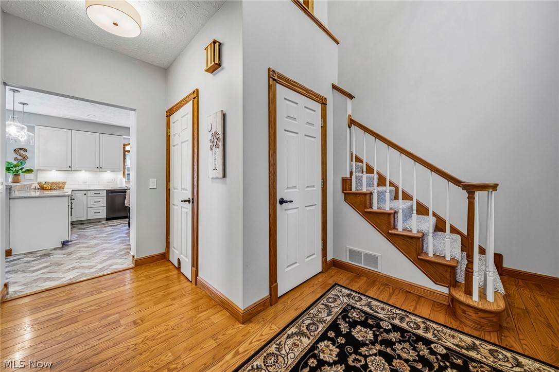 10893 Lakebrook Drive Kirtland OH 44094