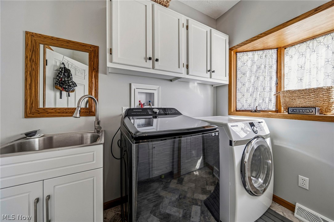 10893 Lakebrook Drive Kirtland OH 44094