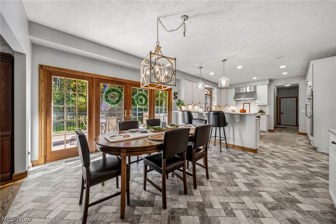 10893 Lakebrook Drive Kirtland OH 44094