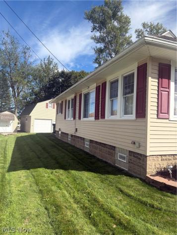48 21st Street NW Massillon OH 44647