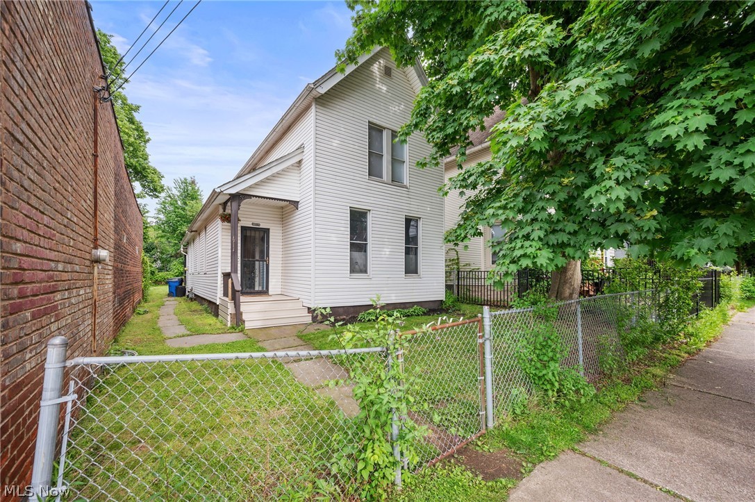 1911 W 65th Street Cleveland OH 44102