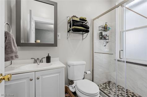 1911 W 65th Street Cleveland OH 44102