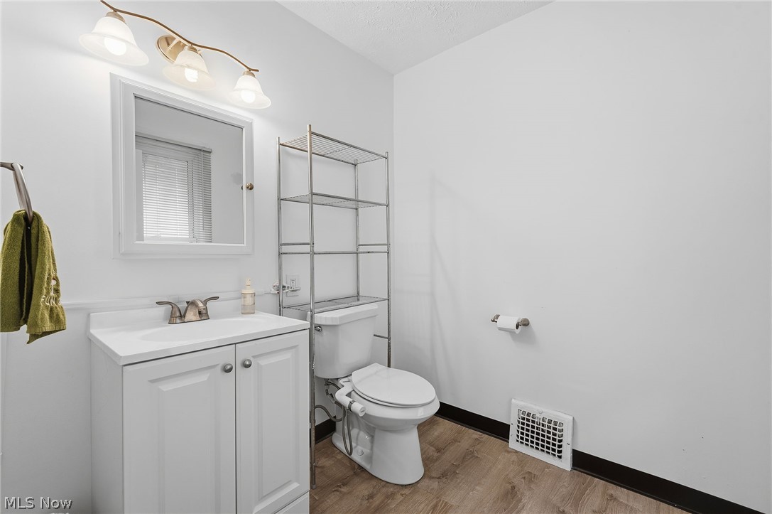 1911 W 65th Street Cleveland OH 44102