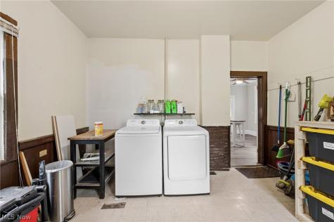 1911 W 65th Street Cleveland OH 44102